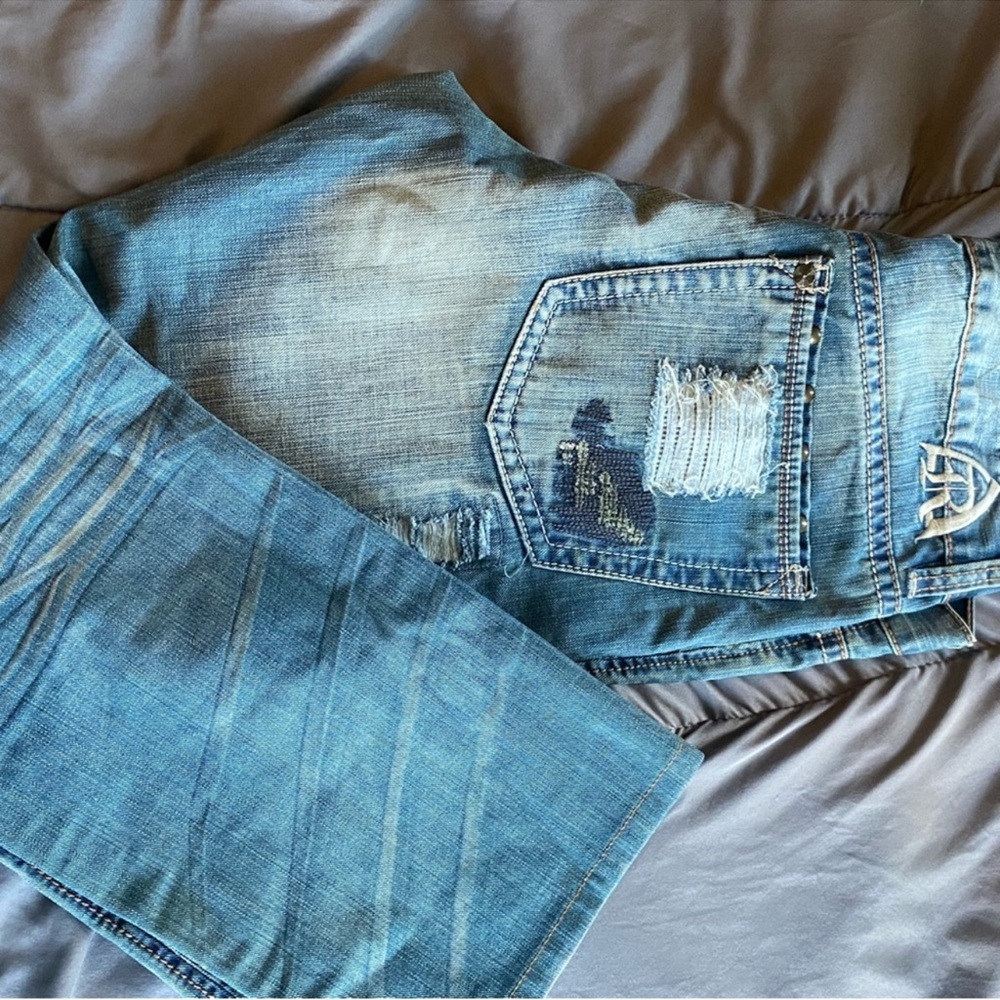 Antique Rivet Relaxed Blue Distressed Jeans - Picture 3 of 8